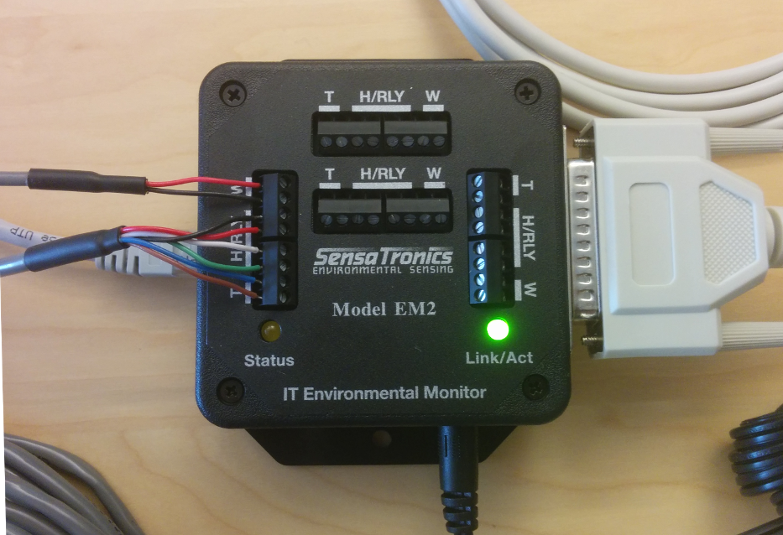OP5 Monitor - Monitoring temperature and humidity with Sensatronics environmental sensors